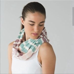 Lululemon Vinyasa Scarf